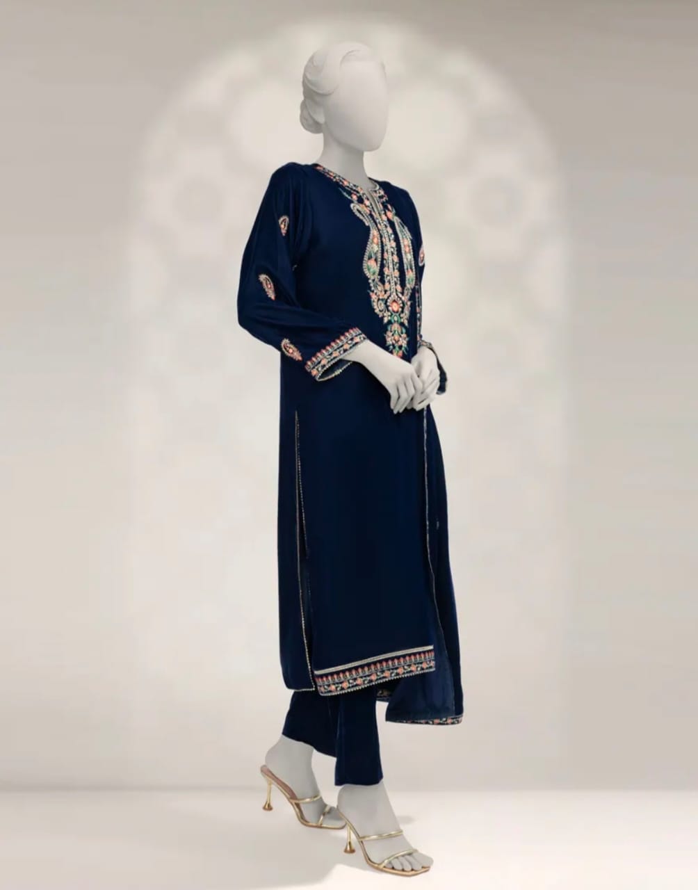 BLUE VELVET EMBROIDERED UNSTITCHED 3PC