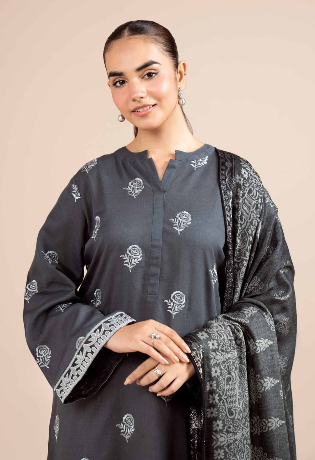KARANDI EMBROIDERED UNSTITCHED SUIT 3PC