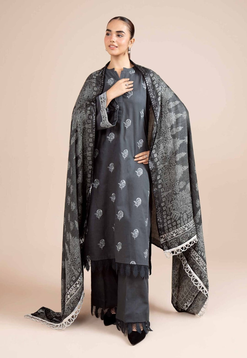 KARANDI EMBROIDERED UNSTITCHED SUIT 3PC